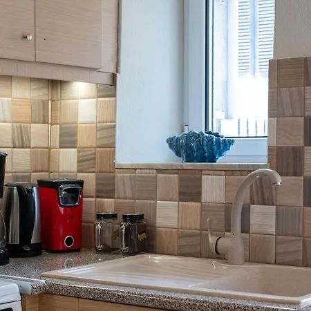 Behind The Sea Kitries