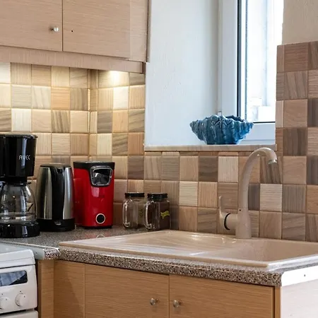 Behind The Sea Kitries Apartment