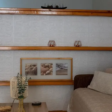 Behind The Sea Kitries Κιτριές